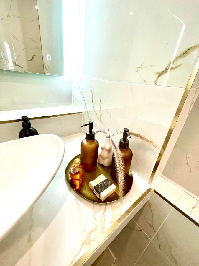 Spacious Loft, Duplex, Old Town, 3 Bedrooms - Easy Check-In Niza Exterior foto